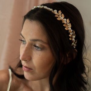 Gold leaf and pearls headband for bride